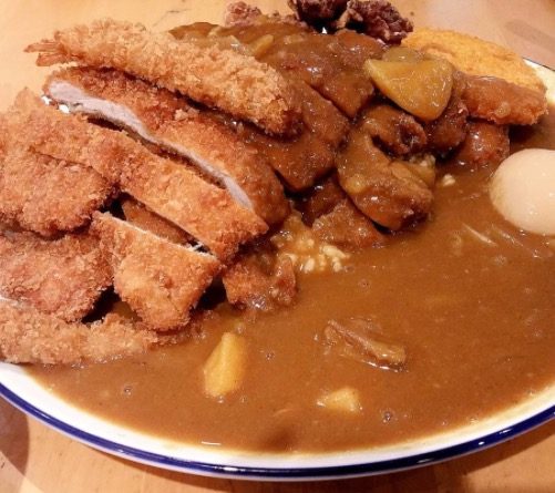 シンガポールうどん五縁 様のカツカレー狂気の沙汰だろw