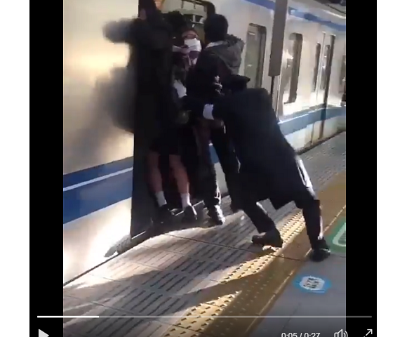 If U think SG trains are bad, watch this ah [vid]