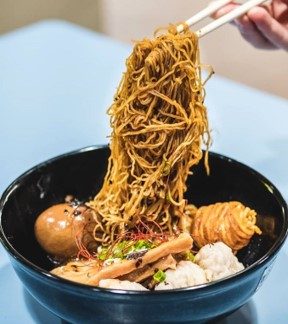 ミシュランガイド ホーカー ！シンガポールオリジナルラーメンなら A Noodle Story