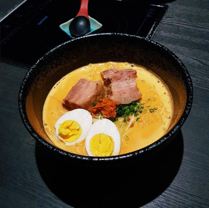 シンガポールうにラーメン