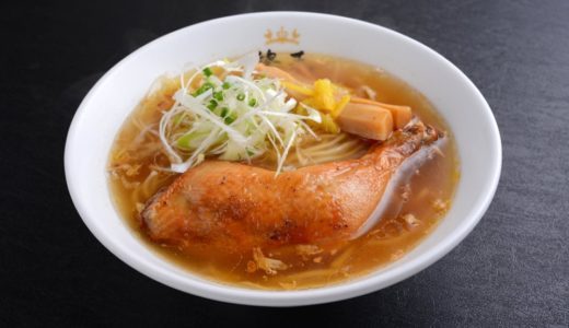 シンガポールけいすけラーメン鶏王 、ここもスゴイんだよね！！ いつも長蛇の列！